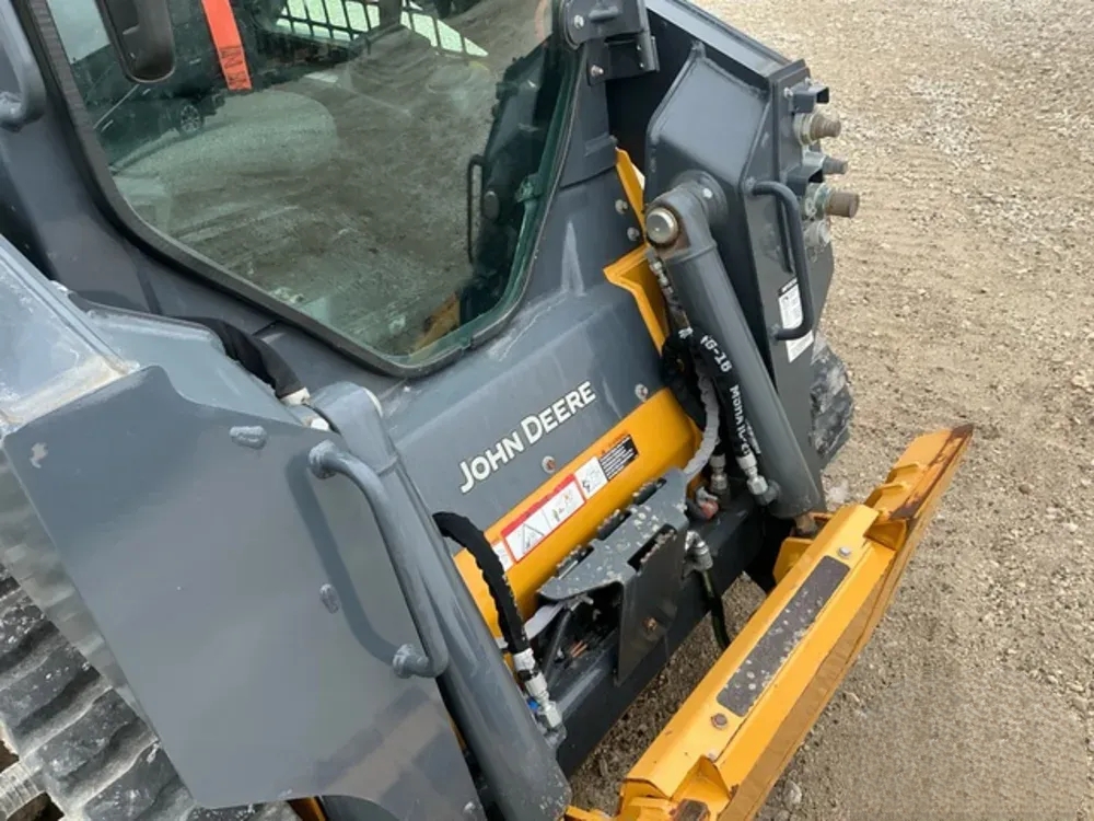 John Deere 317G de 2023 - Image 11