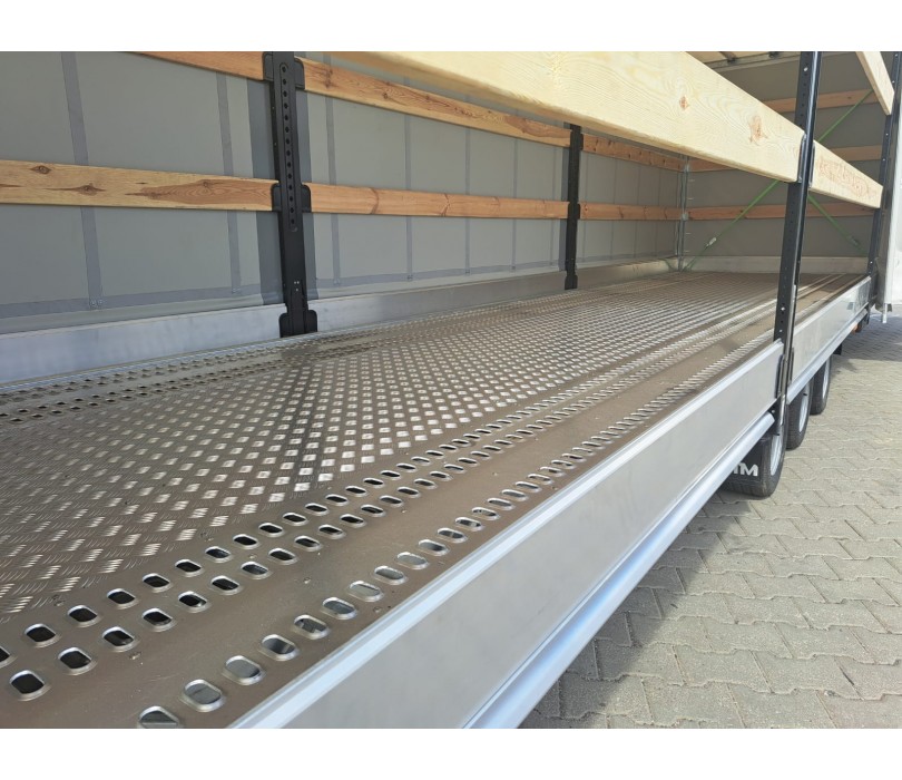 Remorque porte-voitures STIM avec rideau coulissant, PTAC 3500 kg, avec treuil électrique - Image 3
