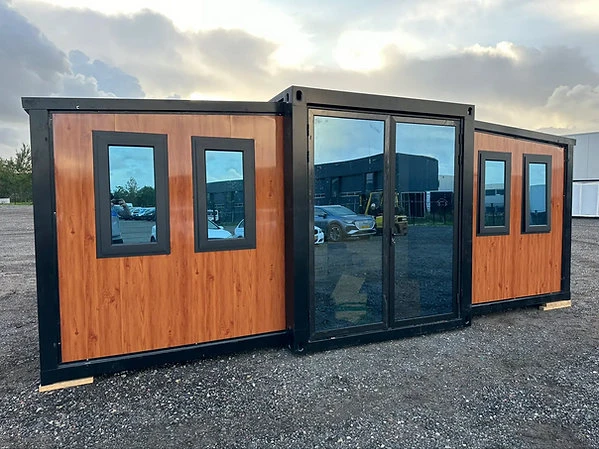 Conteneur d’habitation mobile / Bois de luxe