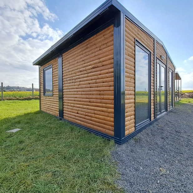 Bungalow Meublé avec Chalet de Jardin - Image 13