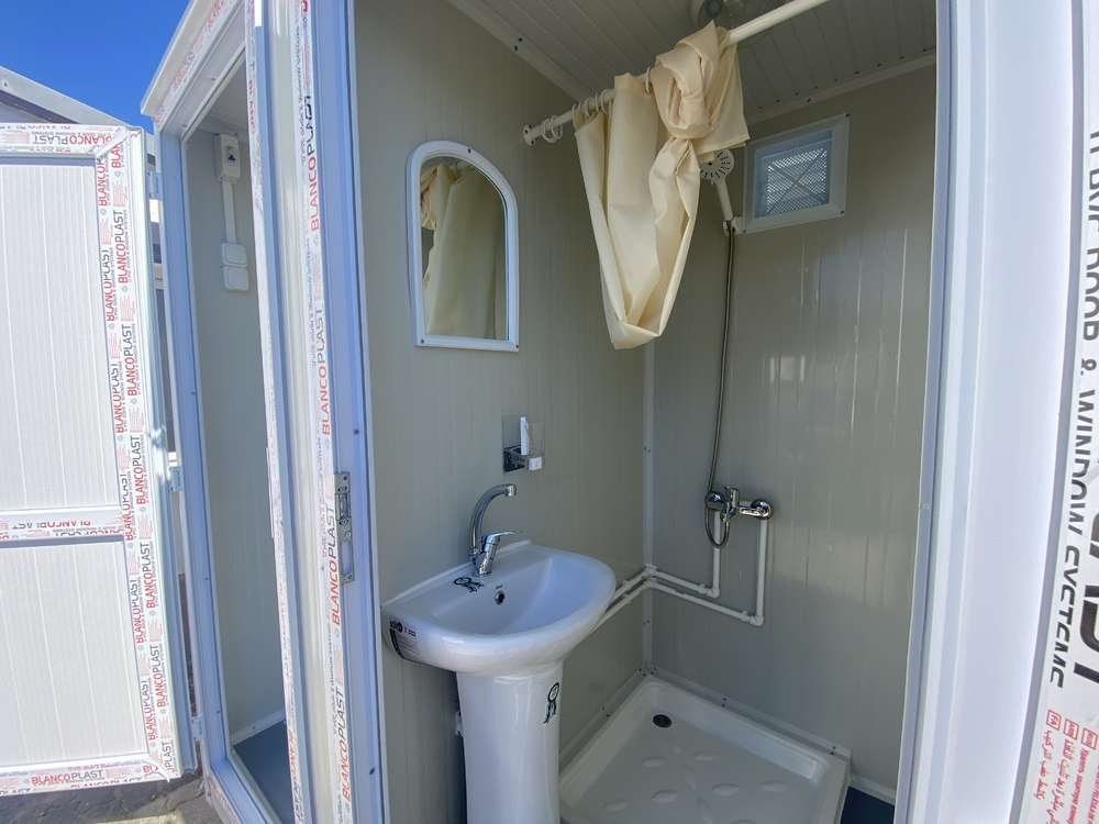 Conteneur de douche neuf avec 2 douches - Image 8
