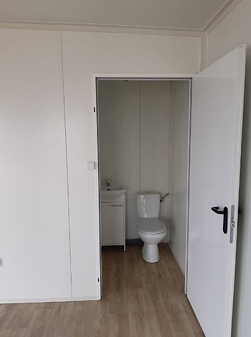 Conteneur social de bureau 6 × 6 m -36 m² avec WC et kitchenette - Image 9