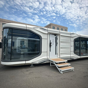 Maison en forme de capsule spatiale PRO A7