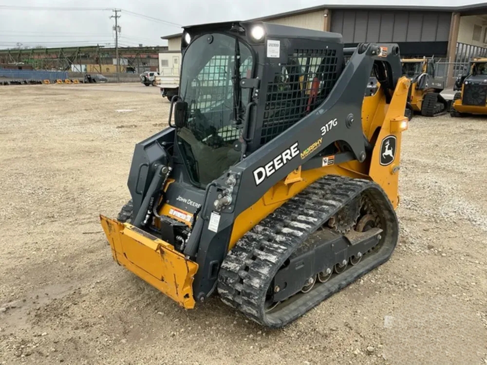 John Deere 317G de 2023 - Image 2