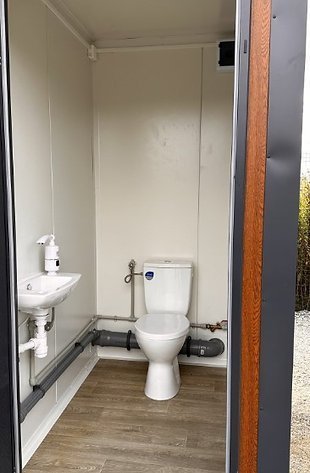 Container Sanitaire Pavillon WC avec Triple Cabine - Image 10