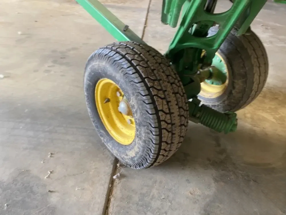 John Deere 635D de 2010 10,7 m (35 pi). - Image 22