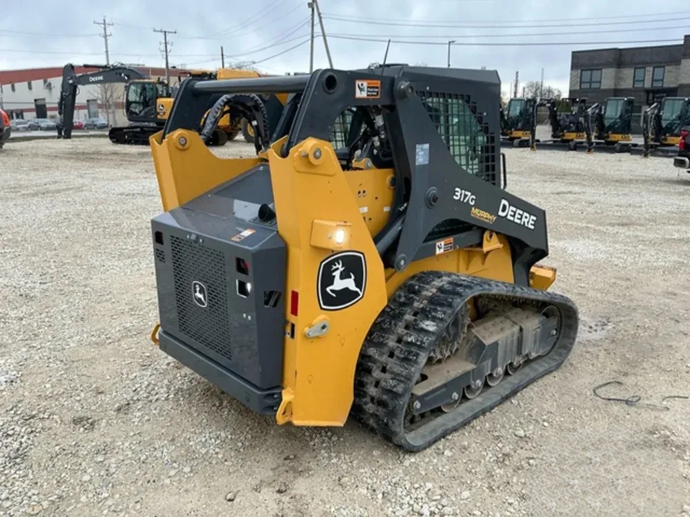 John Deere 317G de 2023 - Image 4