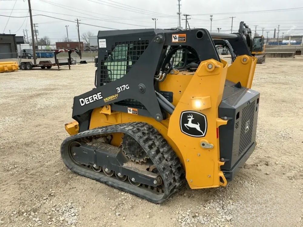 John Deere 317G de 2023 - Image 3