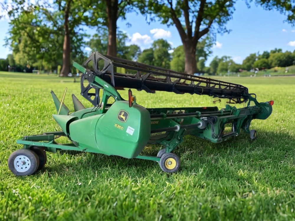 John Deere 635D de 2010 10,7 m (35 pi).