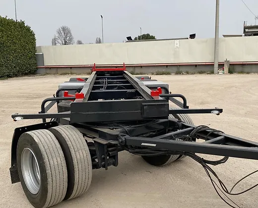 Remorque conteneur Zorzi roll-off Arbalète L 8 m