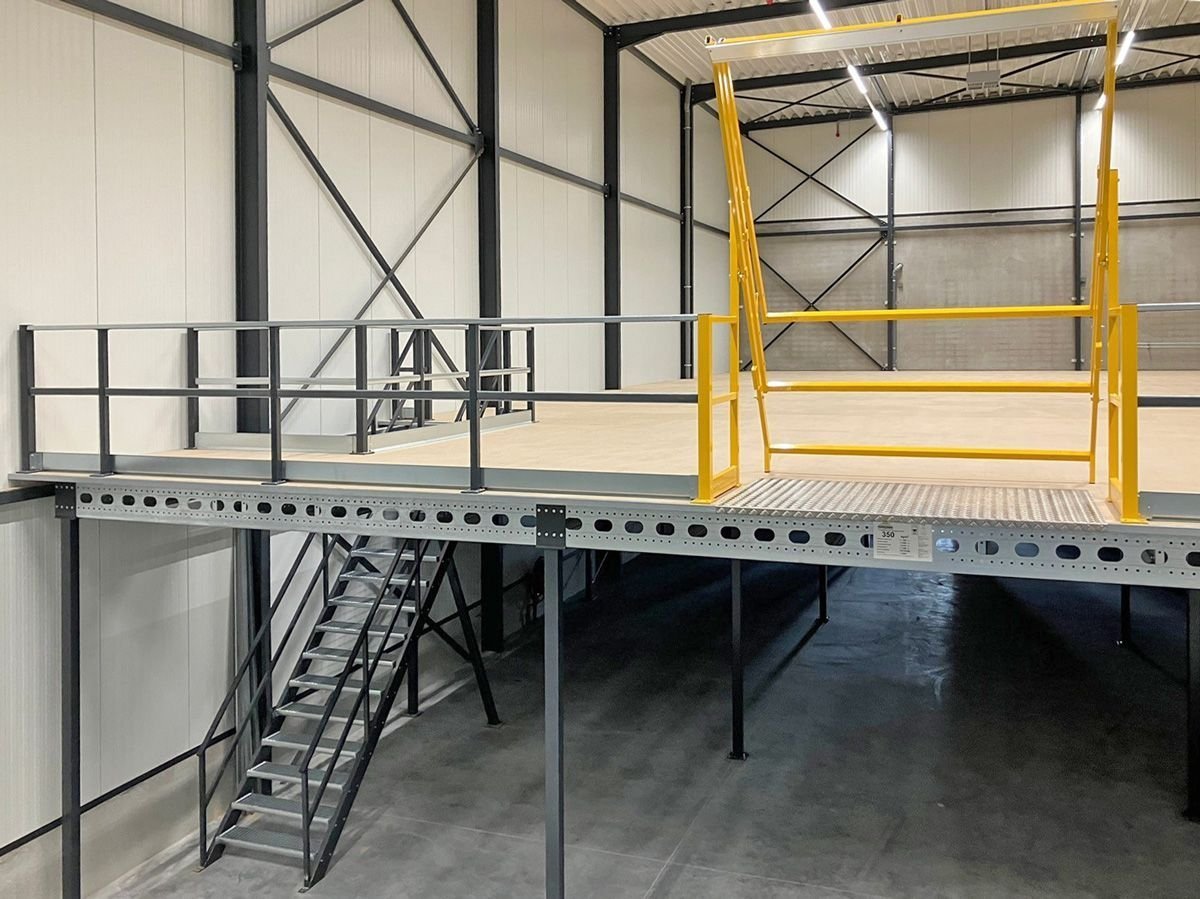 Plateforme de stockage 7x7m, capacité de charge 500 kg/m² - Image 4