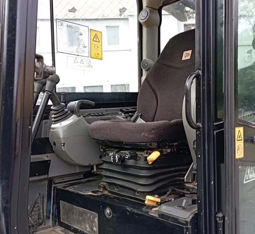 JCB 86C-1, 8,5T + 3 GODETS - Image 7