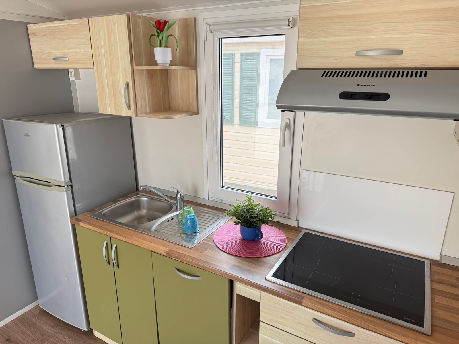 MOBILE HOME un Roller unique et hautement équipée - Image 9