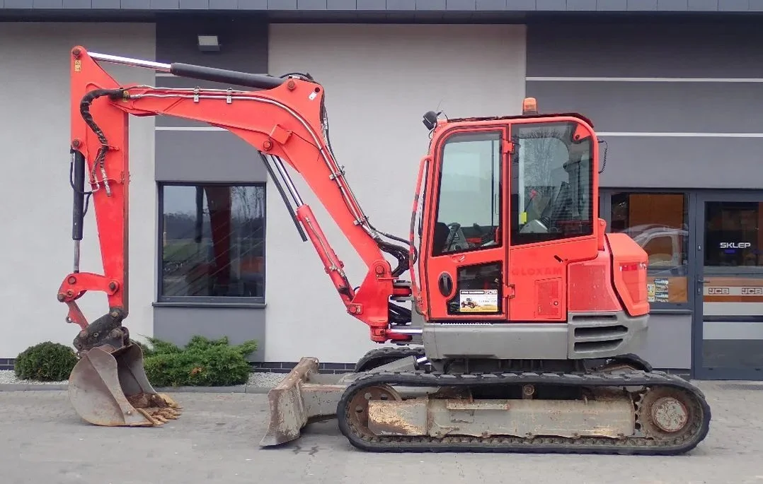 JCB 85 Z – 1, 8,5T + 3 GODETS
