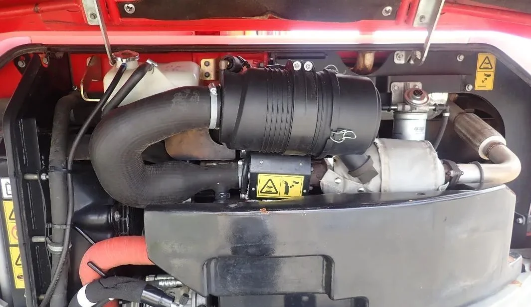 JCB 85 Z – 1, 8,5T + 3 GODETS - Image 3