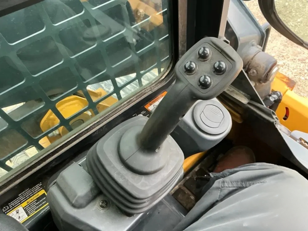 John Deere 317G de 2023 - Image 19