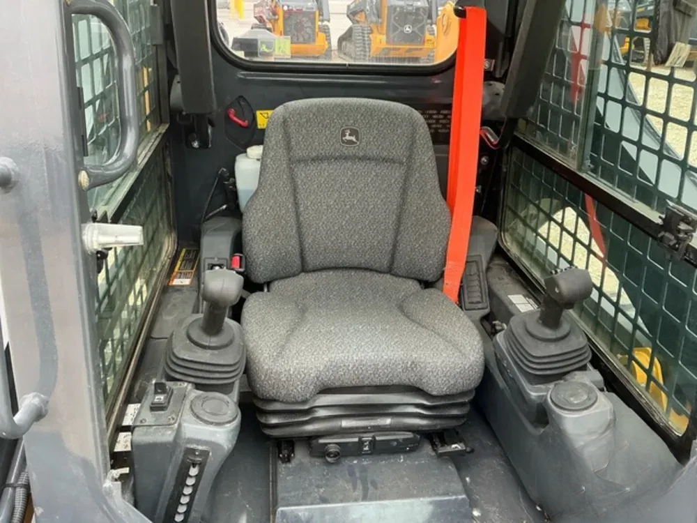 John Deere 317G de 2023 - Image 15
