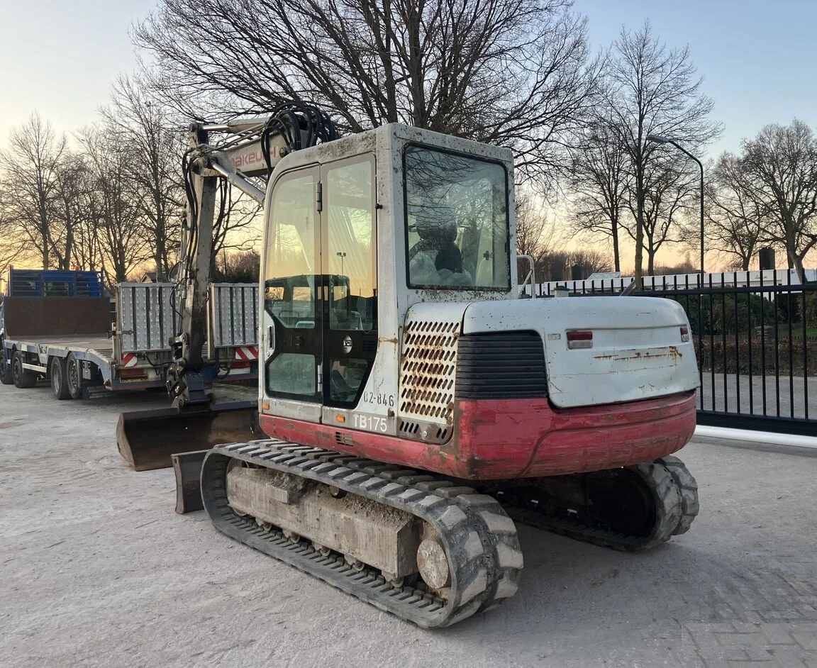 TAKEUCHI TB175, 2006 + 3 GODETS - Image 12