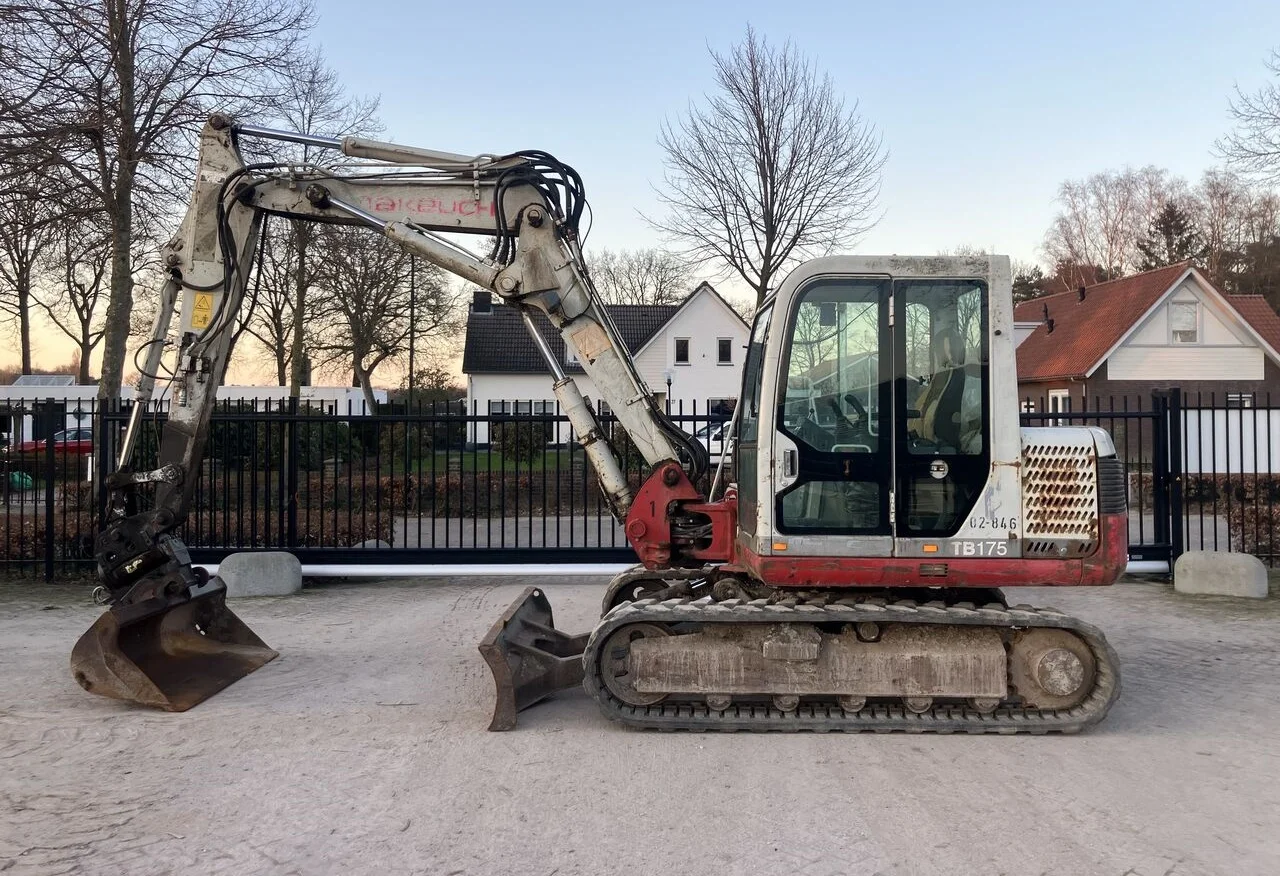 TAKEUCHI TB175, 2006 + 3 GODETS