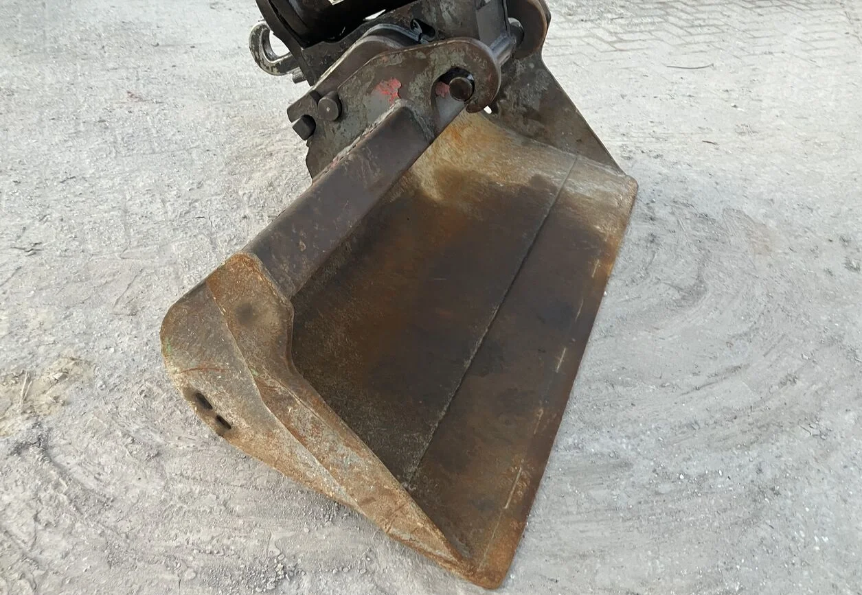 TAKEUCHI TB175, 2006 + 3 GODETS - Image 8