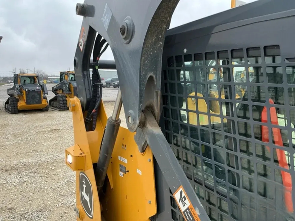 John Deere 317G de 2023 - Image 30