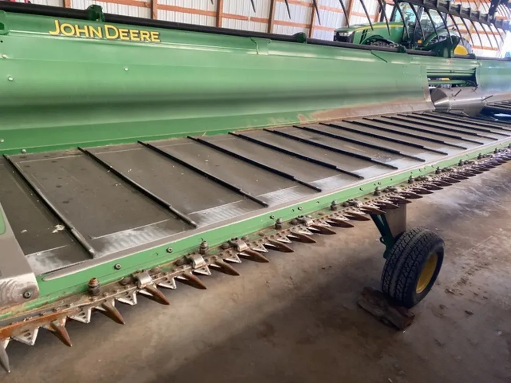 John Deere 635D de 2010 10,7 m (35 pi). - Image 35