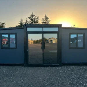 Conteneur d’habitation Tiny House Luxe Black