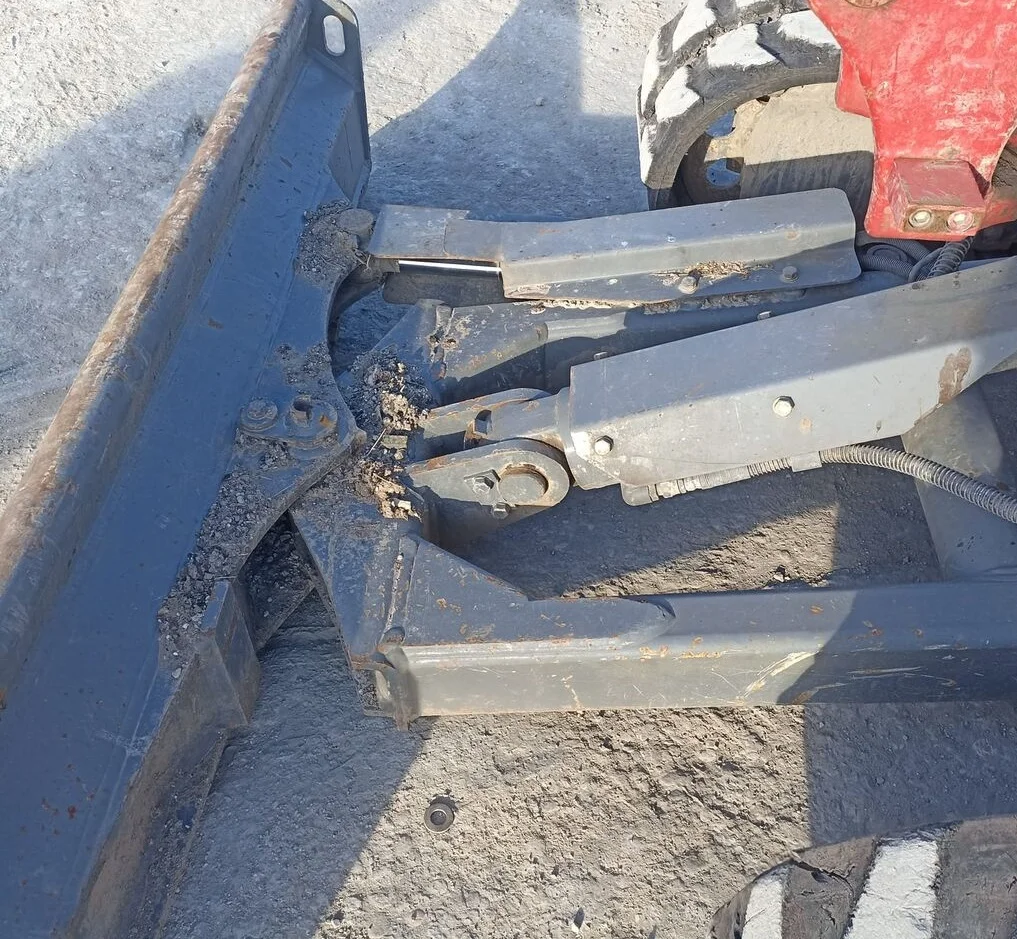 TAKEUCHI TB 240 Advanced, 4T + 3 GODETS - Image 6