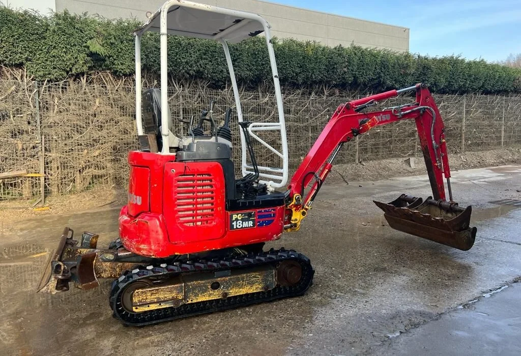 KOMATSU PC18MR-3, 1,9T + 3 GODETS - Image 2