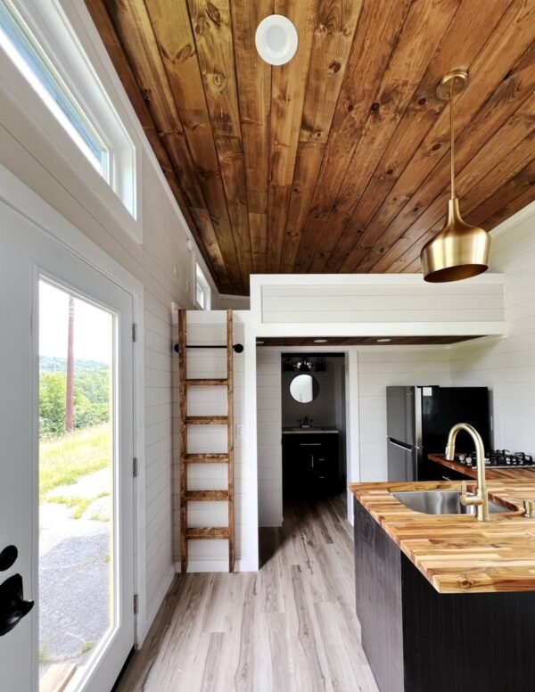 Tiny House avec chambre et loft au rez-de-chaussée - Image 4