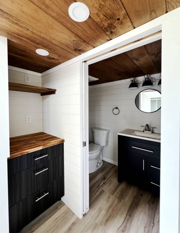 Tiny House avec chambre et loft au rez-de-chaussée - Image 9